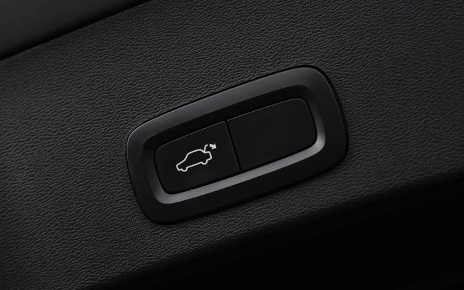 Volvo XC 40 cena 129900 przebieg: 76700, rok produkcji 2018 z Byczyna małe 781